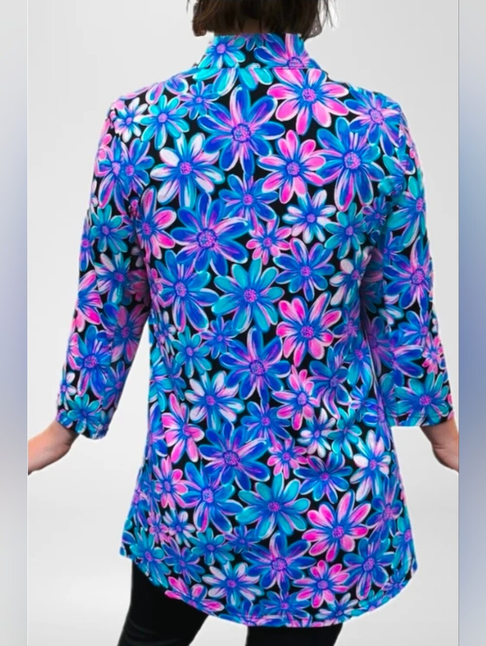 Beachtime by Lulu B Spring Bouquet Button Tunic Size Large - Picture 3 of 11